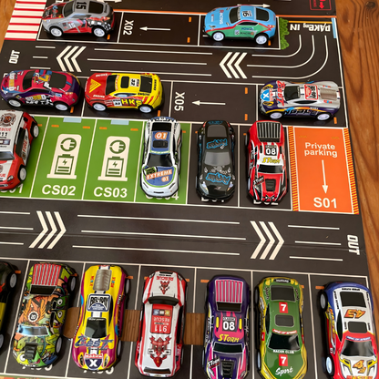 TurboTrack – 48 Cars with a Transforming Containe